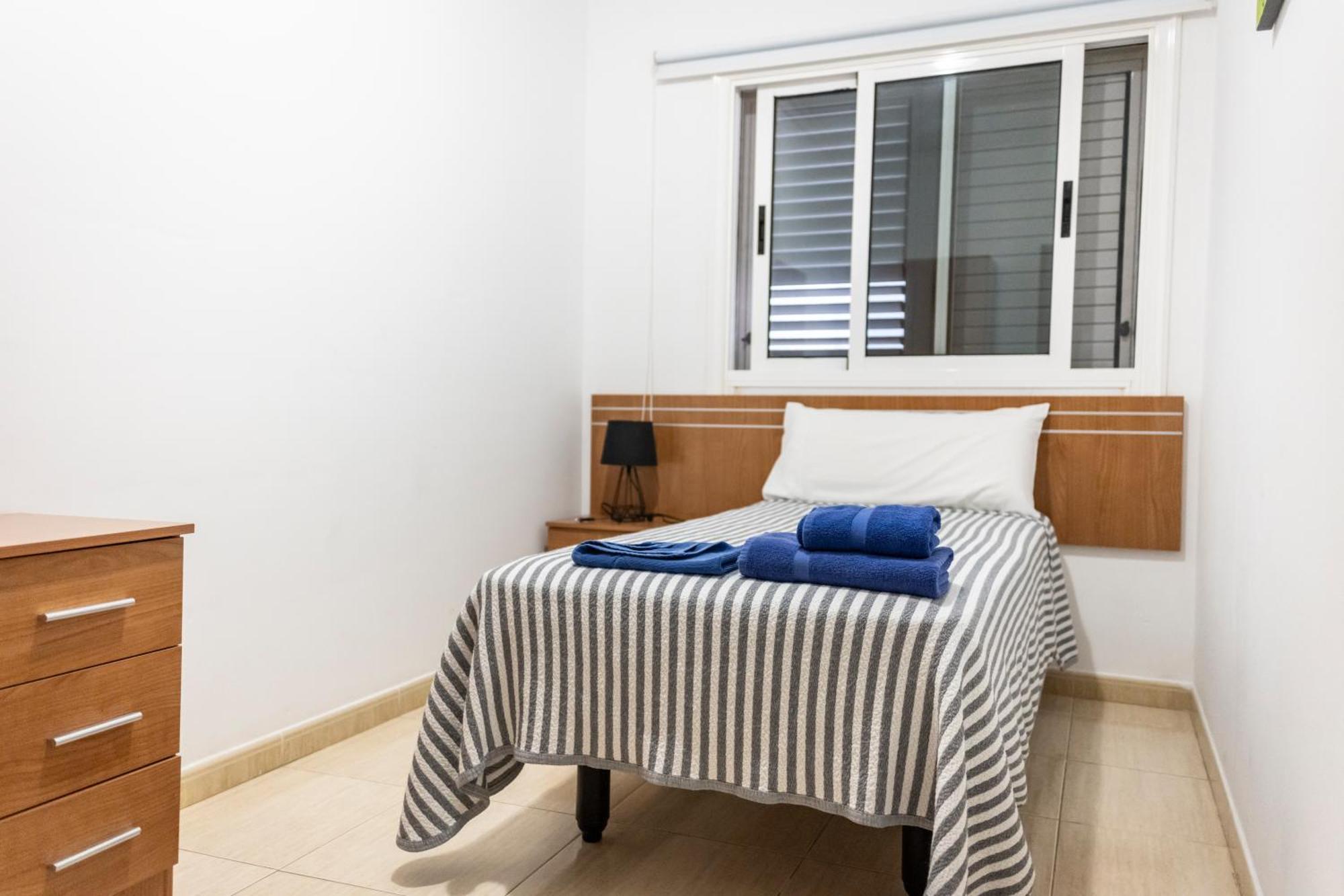 Yesenia Vv Airport Apartment El Matorral ภายนอก รูปภาพ