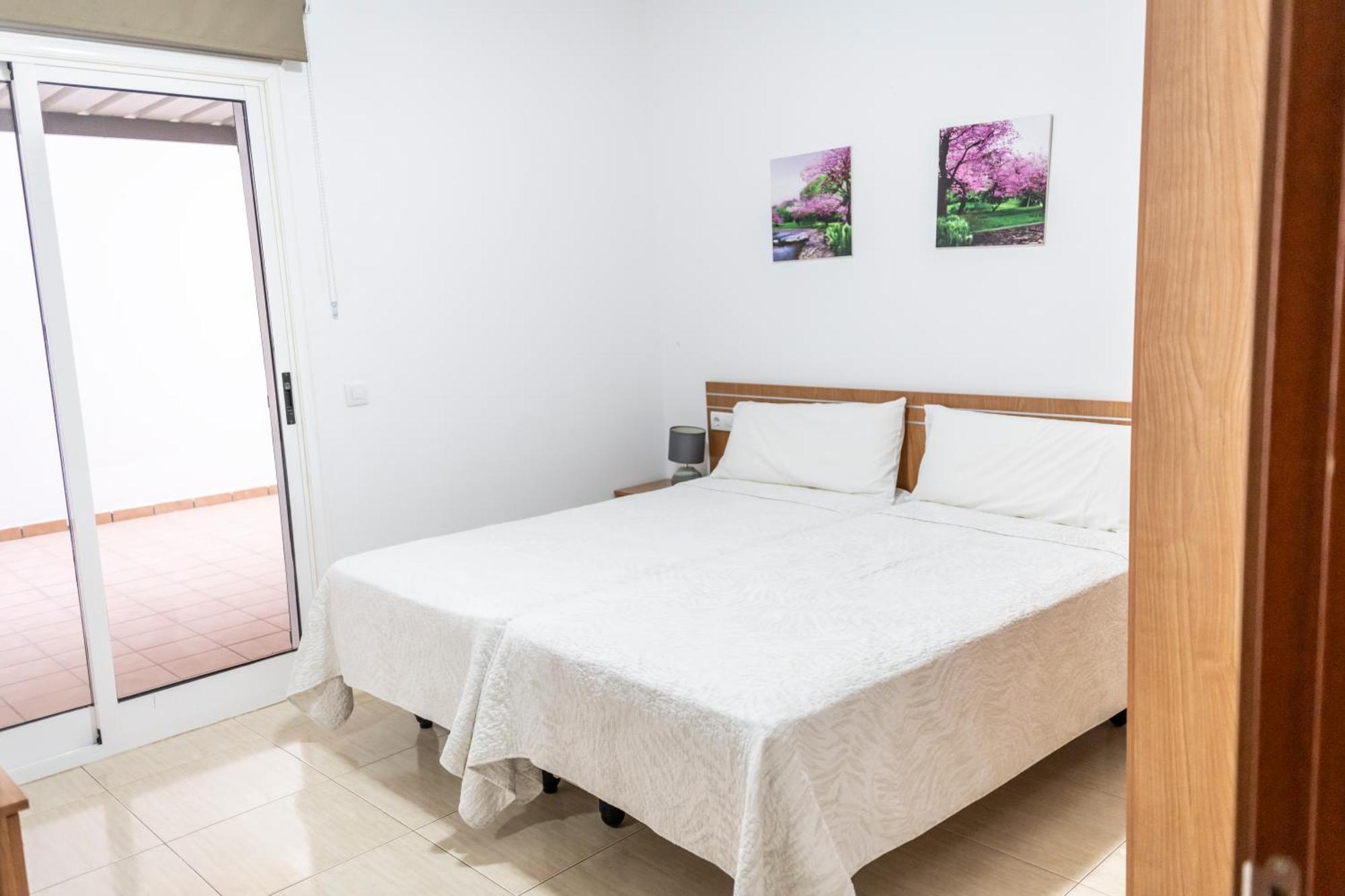 Yesenia Vv Airport Apartment El Matorral ภายนอก รูปภาพ