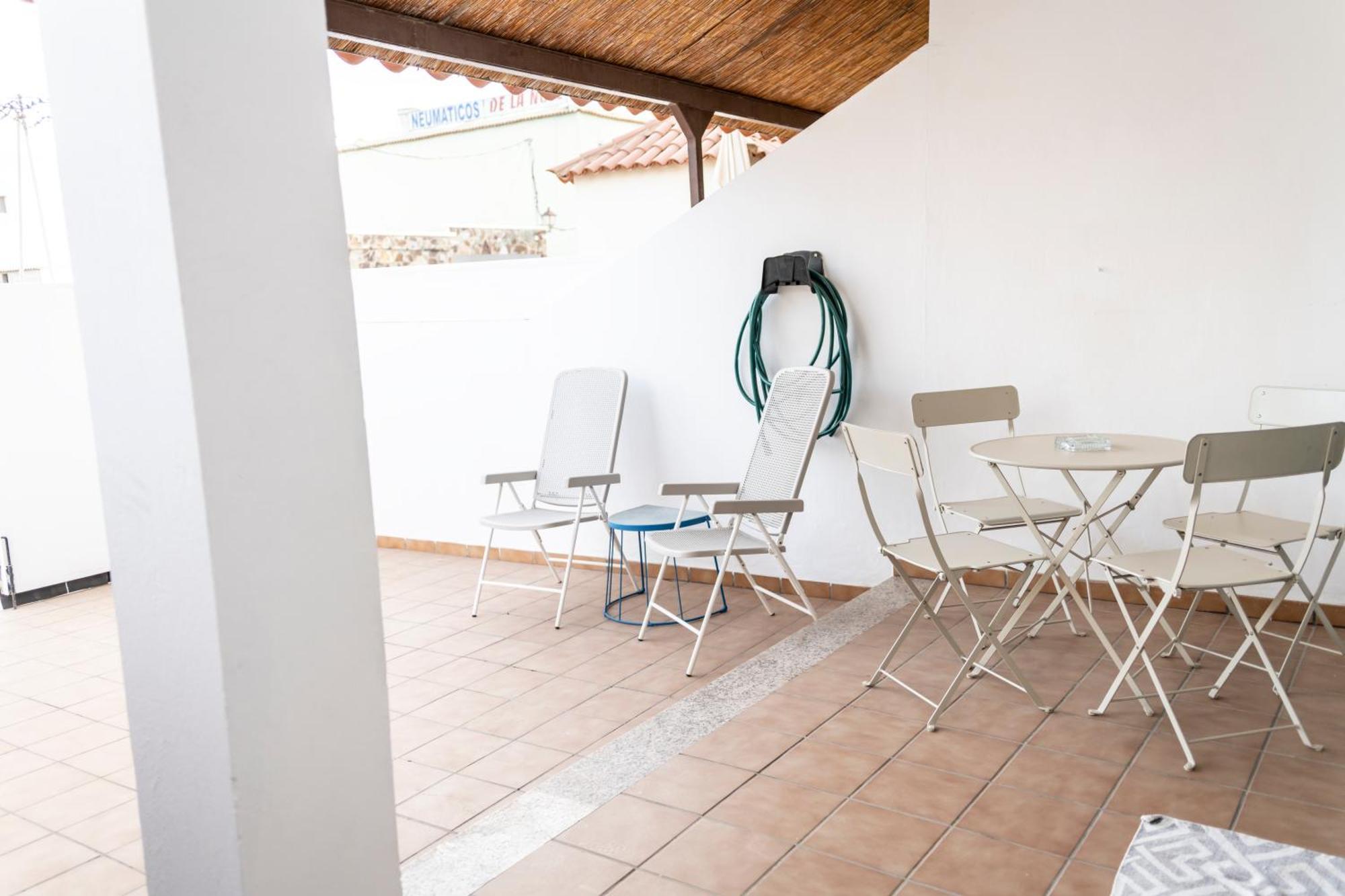 Yesenia Vv Airport Apartment El Matorral ภายนอก รูปภาพ